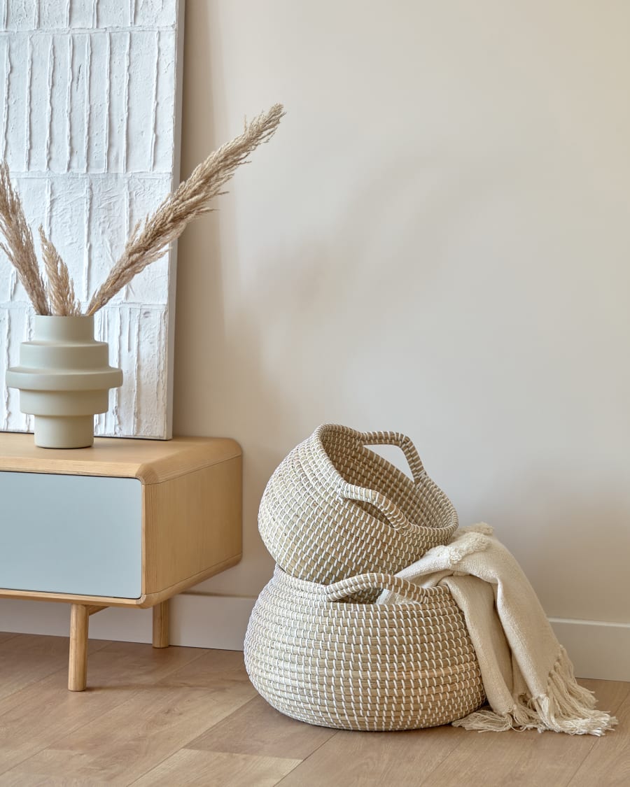 Ellis set of 2 baskets in natural fibres with natural and white finish
