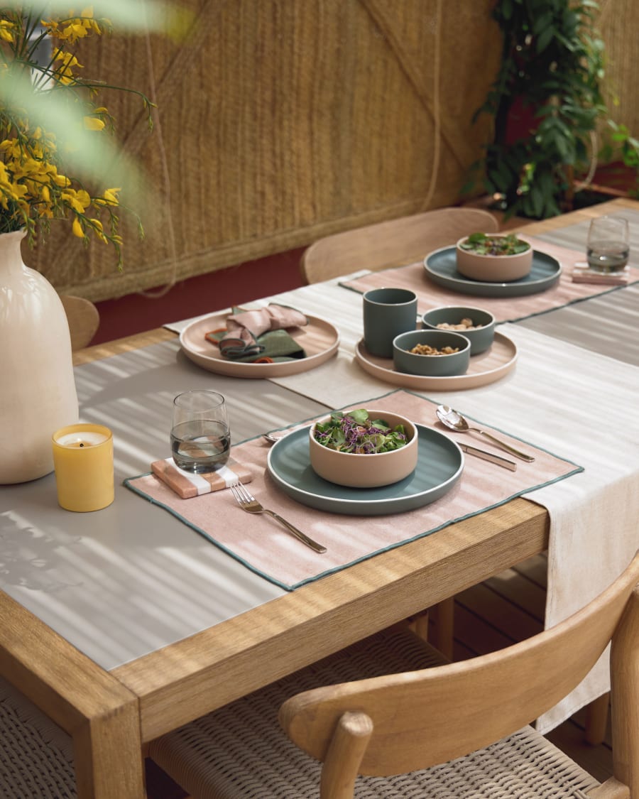 Set of large and small Shun bowls in green porcelain