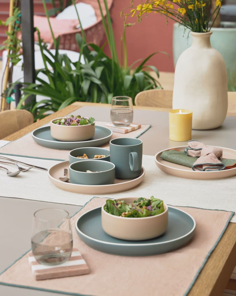 Set of large and small Shun bowls in green porcelain