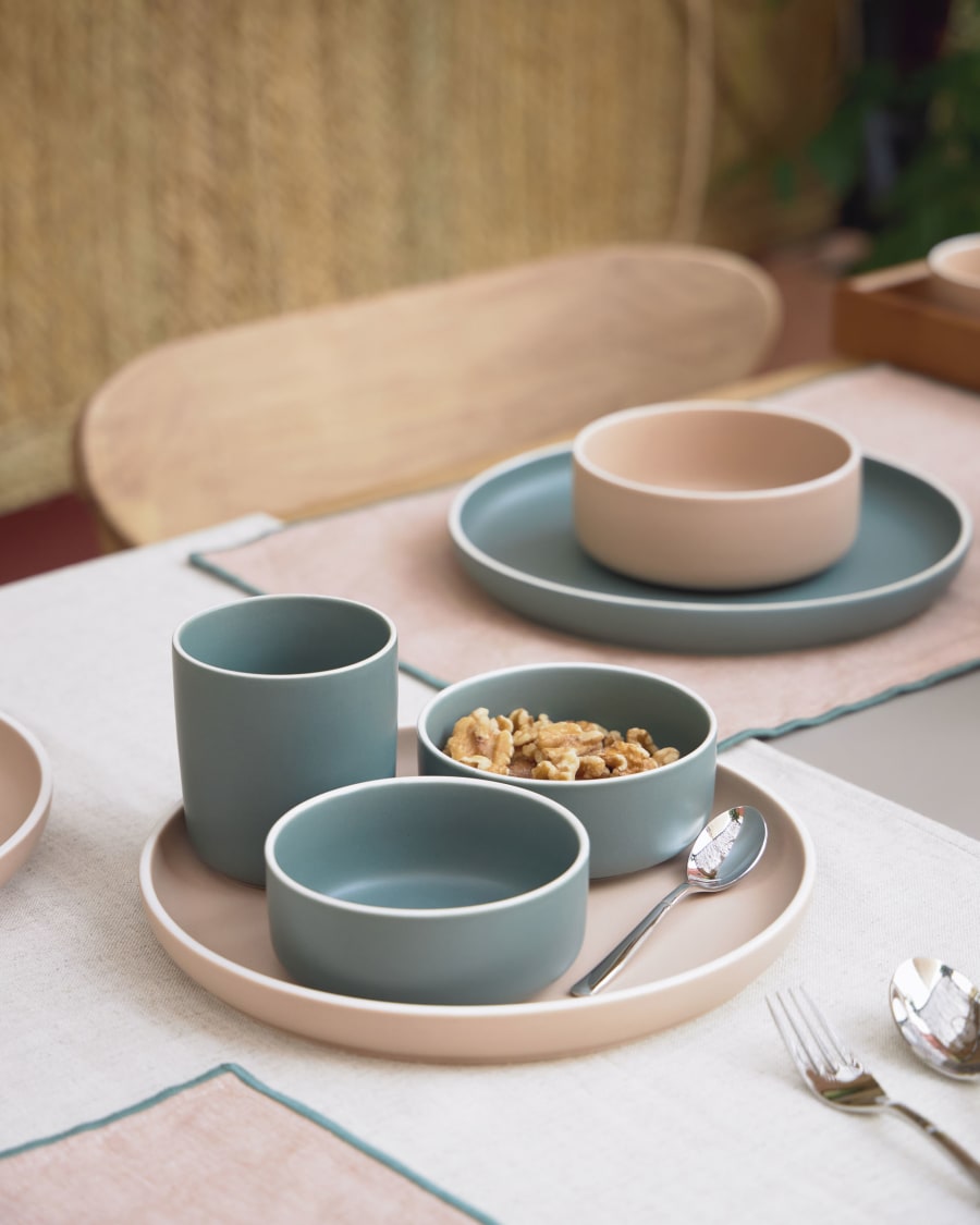 Set of large and small Shun bowls in green porcelain