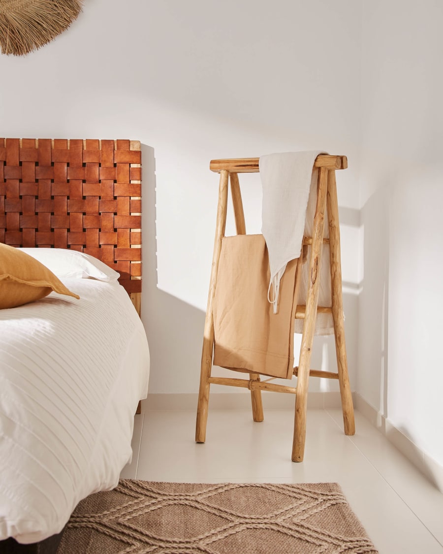 Marge towel rail