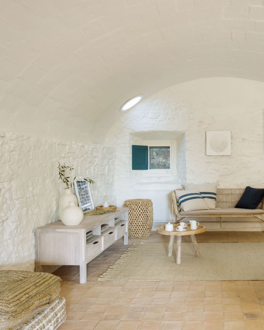 Aiala rattan armchair
