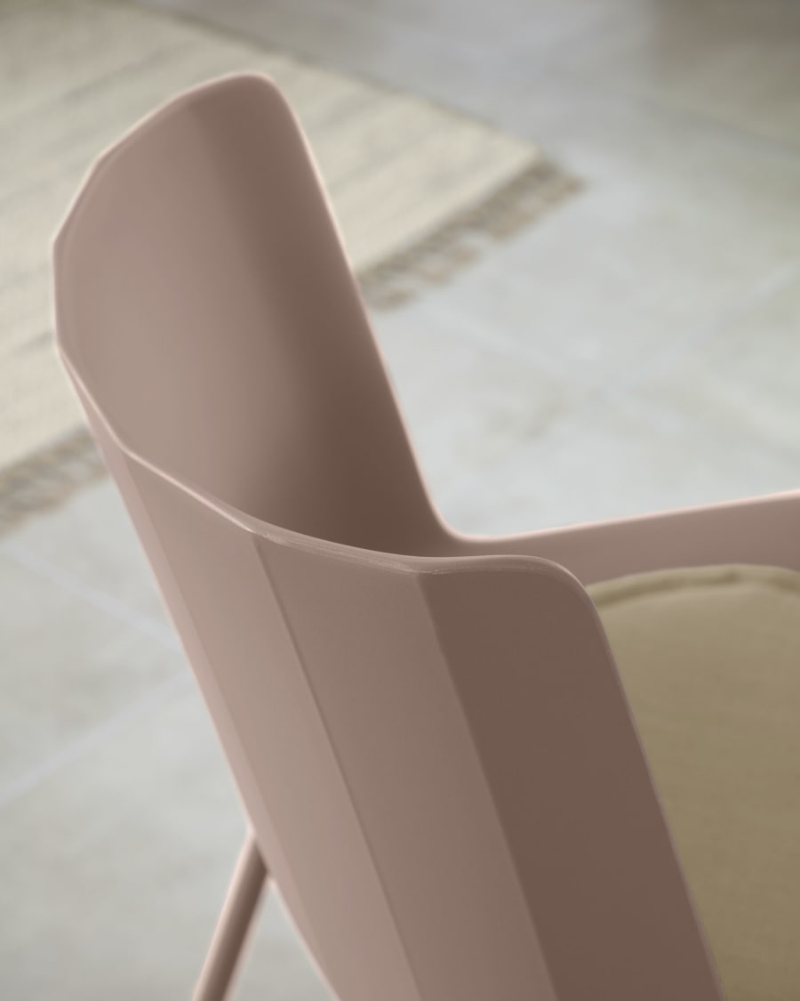 Outdoor Hannia brown chair
