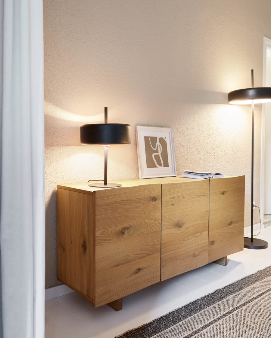 Rasha sideboard with oak veneer with natural finish 150 x 71 cm.