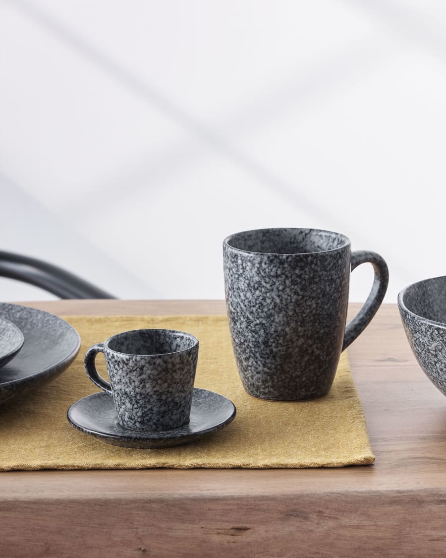 Airena ceramic coffee cup and saucer in black