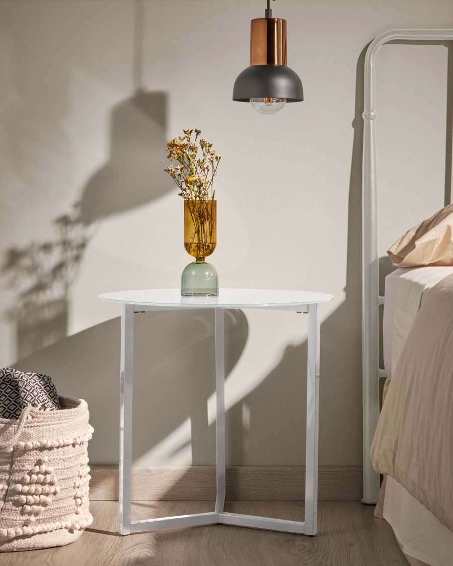 White Raeam side table made with tempered glass and steel in white finish O 50 cm Kave Home International