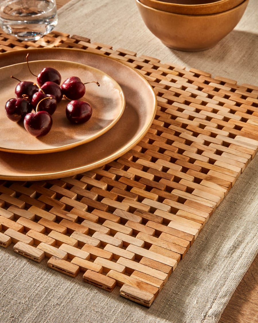 Beige Vreni flat plate