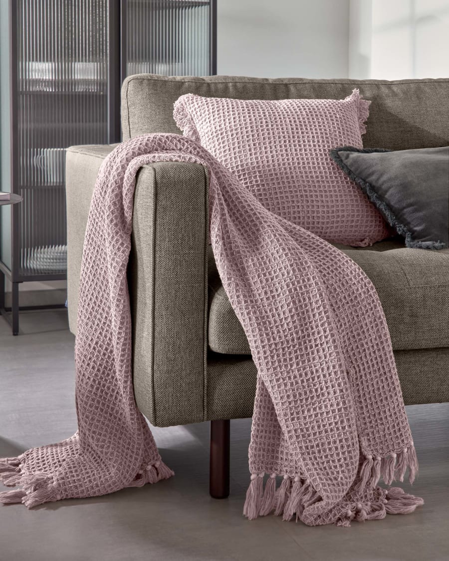 Shallow dark pink blanket 130 x 170 cm