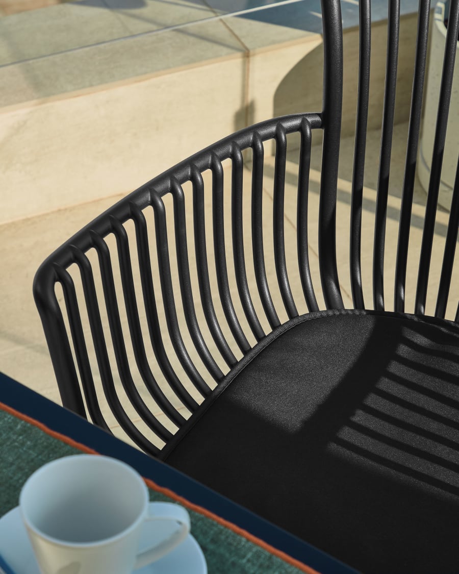Surpika outdoor chair in black