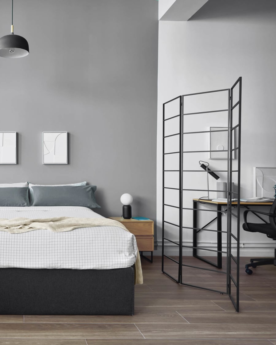 Taiana chest of drawers with oak veneer and steel frame with black finish 60 x 120 cm