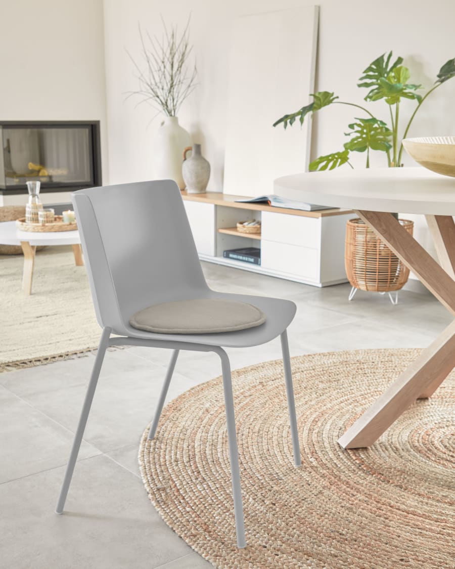 Outdoor Hannia grey chair