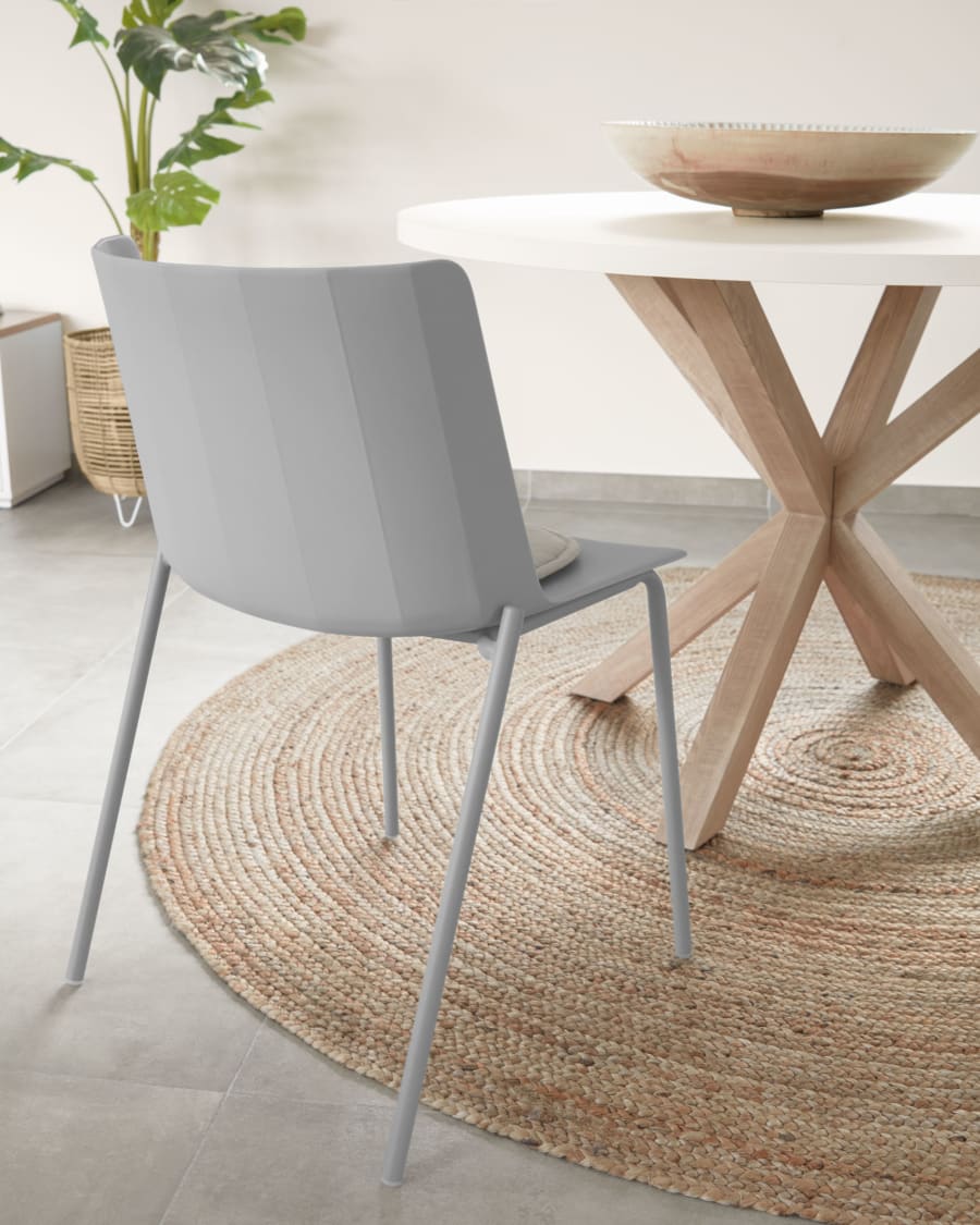 Outdoor Hannia grey chair