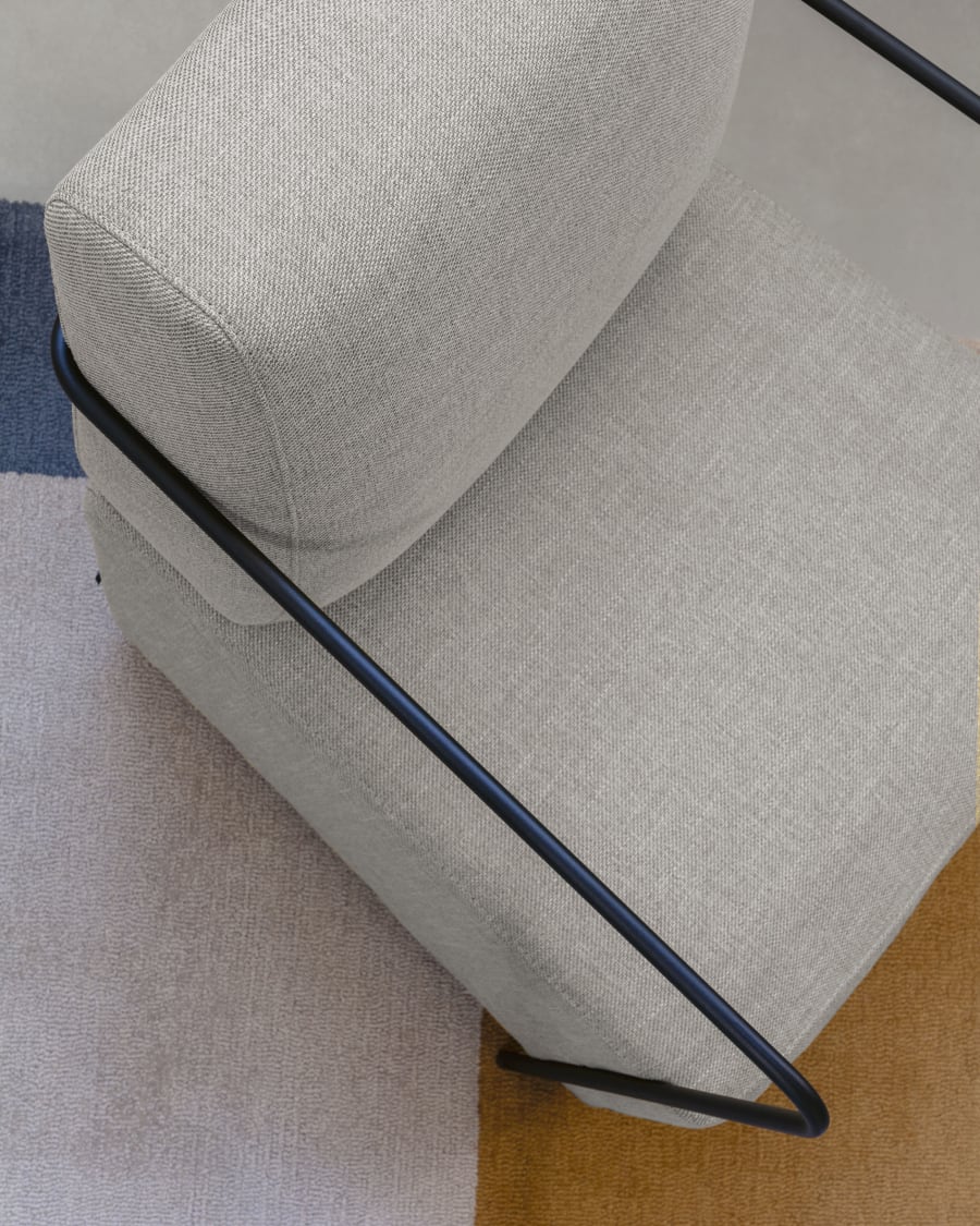 Gamer armchair in light grey and metal with black finish