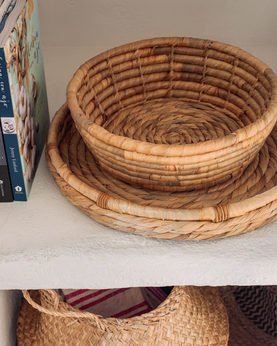 Colomba serving basket made from natural fibres