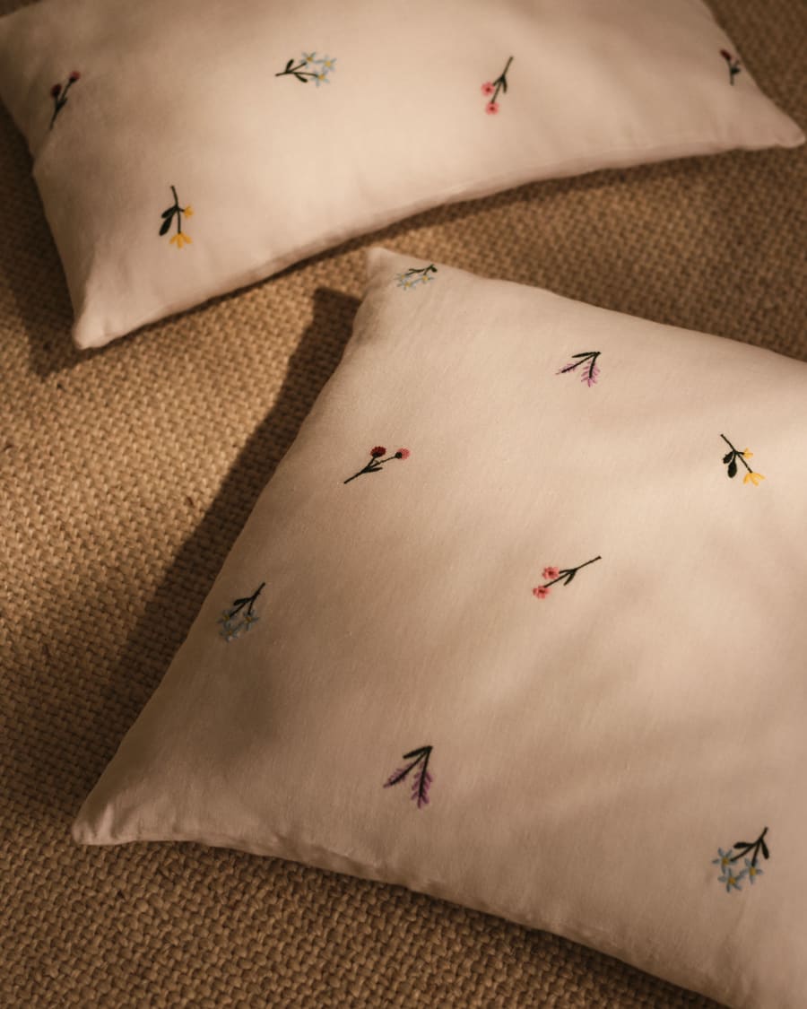 Sadurni 100% linen cushion cover in white, with floral embroidery, 45 x 45 cm