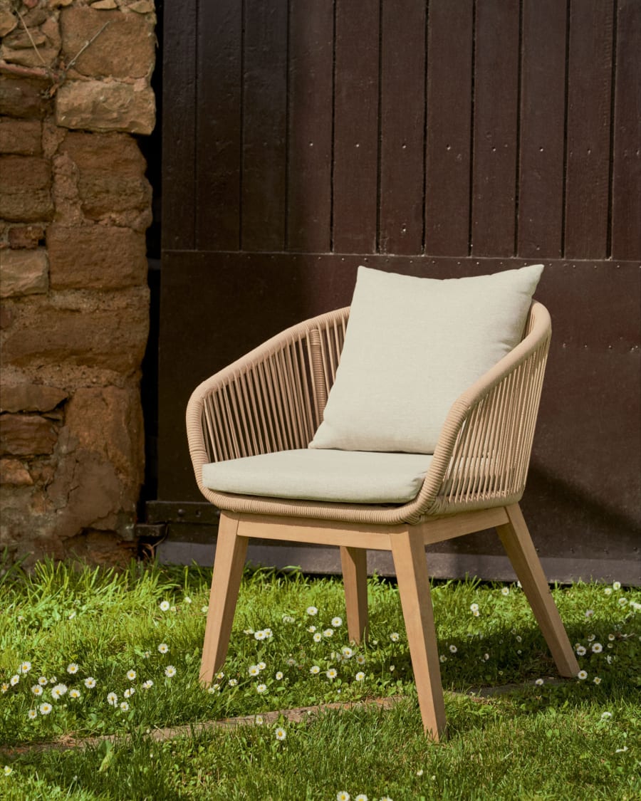 Portalo Stuhl aus Seil in Beige und Beinen massives Akazienholz FSC 100%