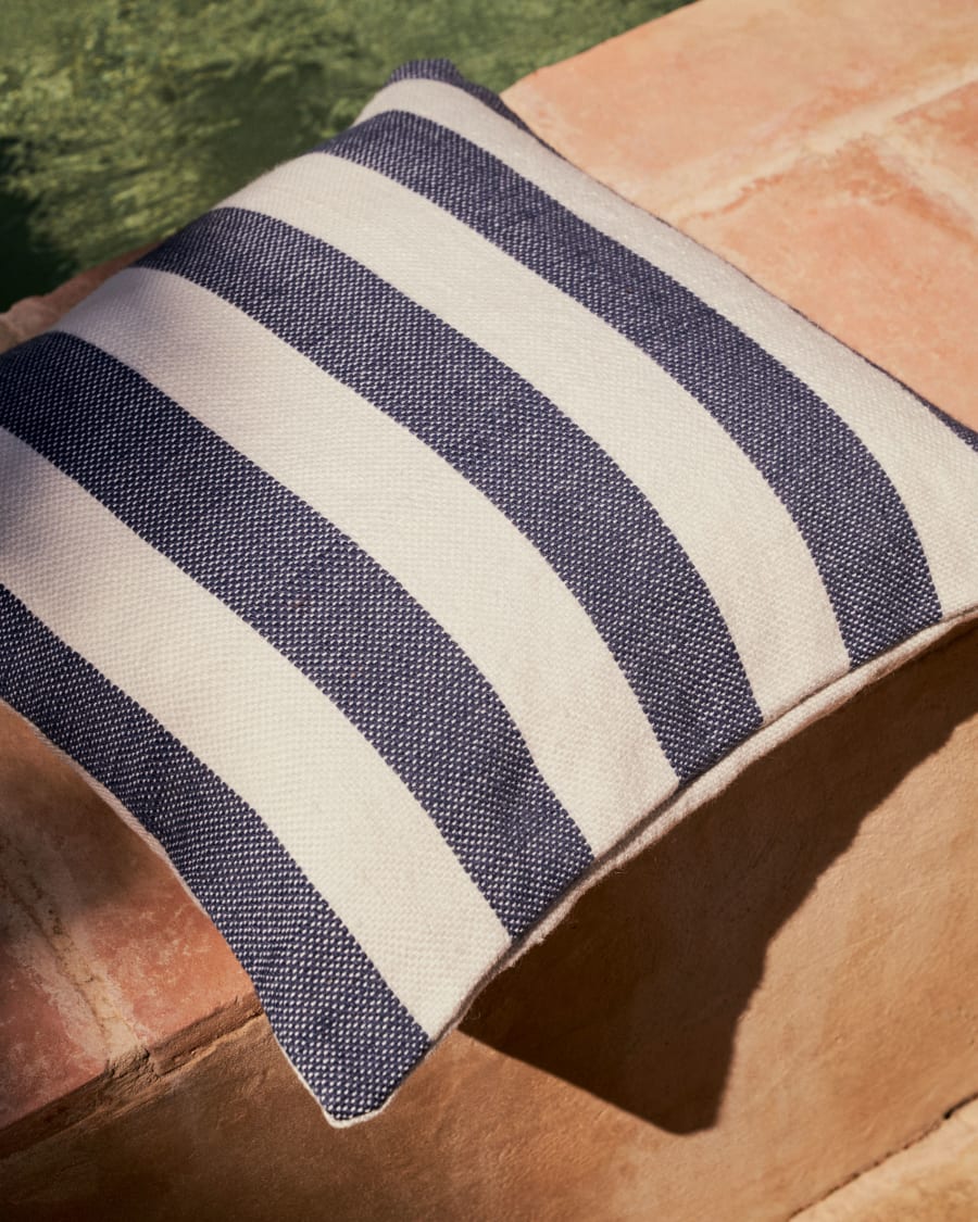 Nans 100% PET cushion cover with white and blue stripes, 45 x 45 cm