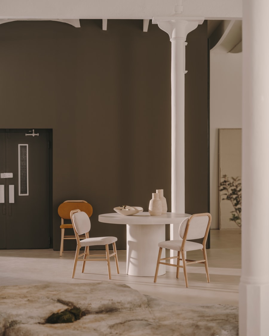 Aiguablava round table in white cement, Ø 120 cm
