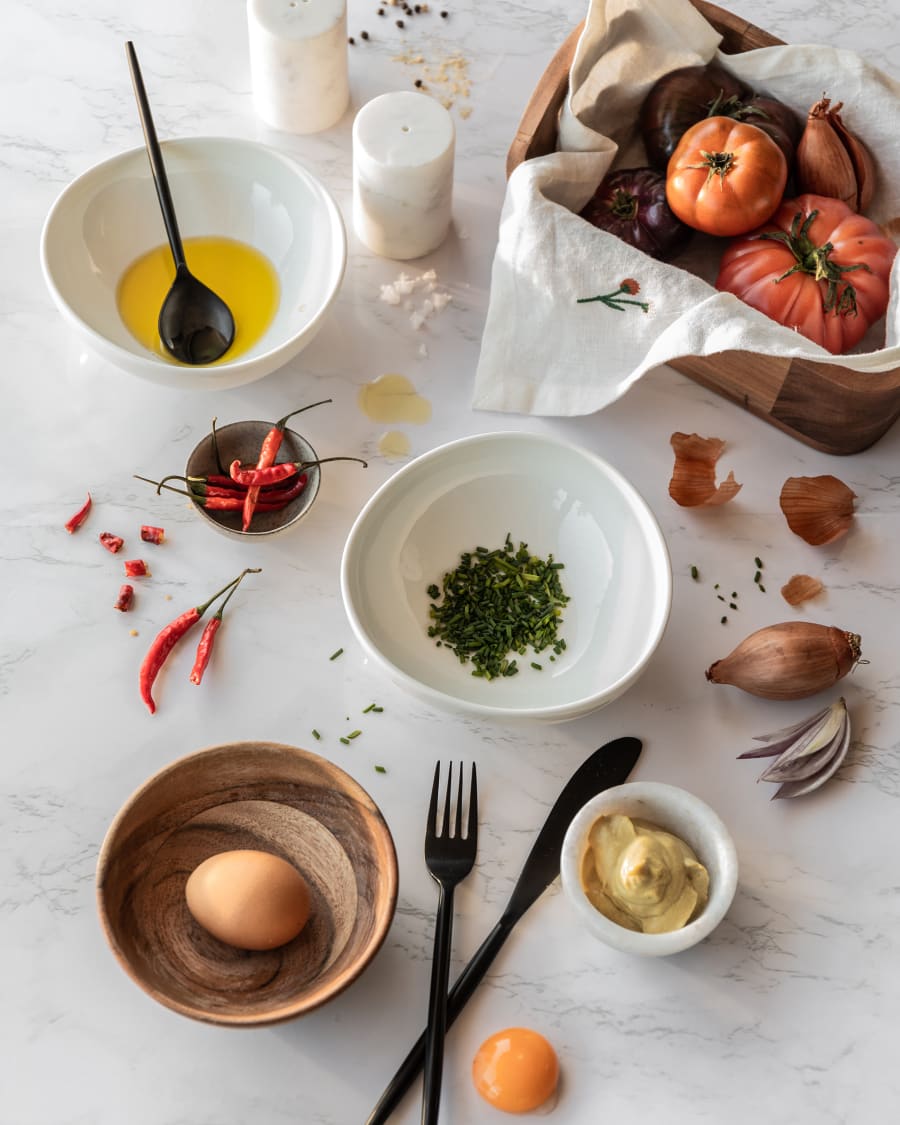 Pahi small round porcelain bowl in white