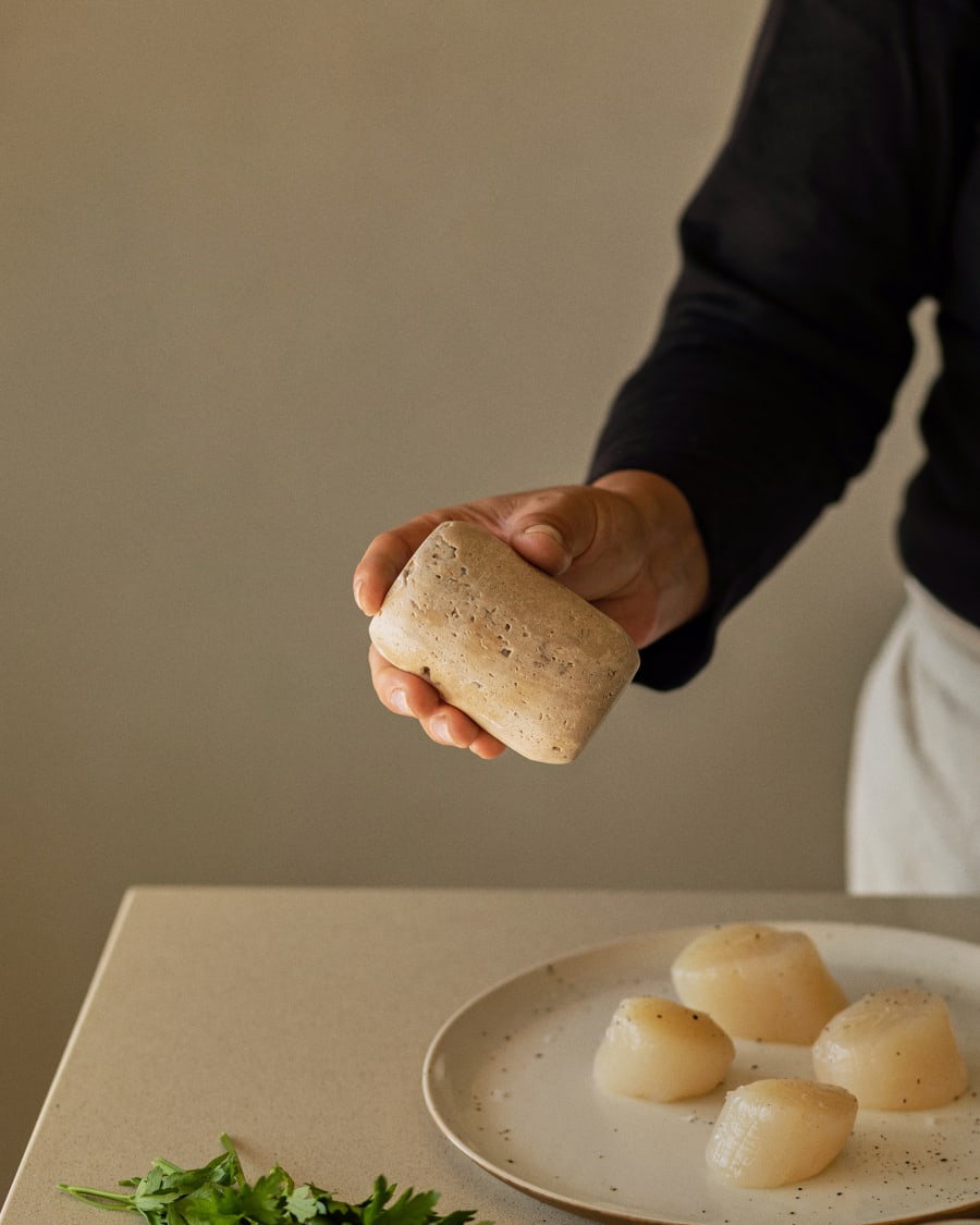 Salz- und Pfefferstreuer Madlena aus Travertin in Beige