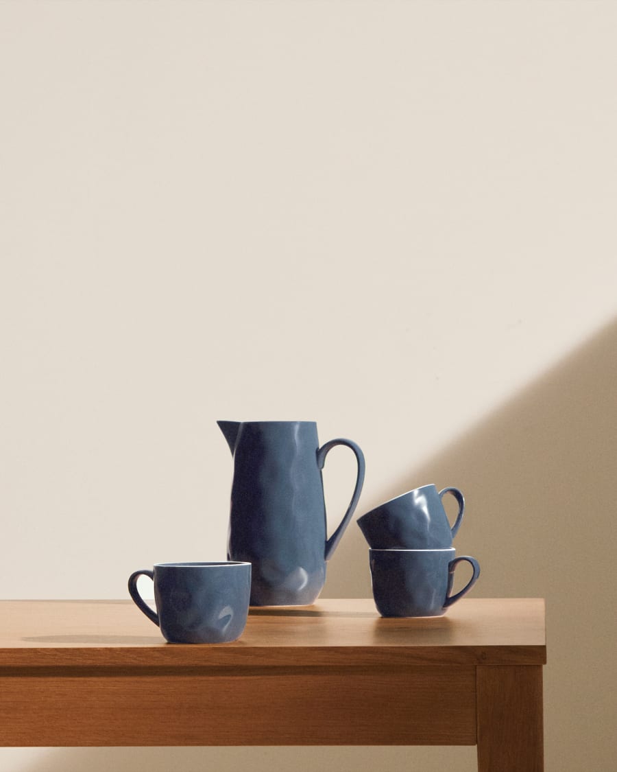 Pontis mug in blue porcelain