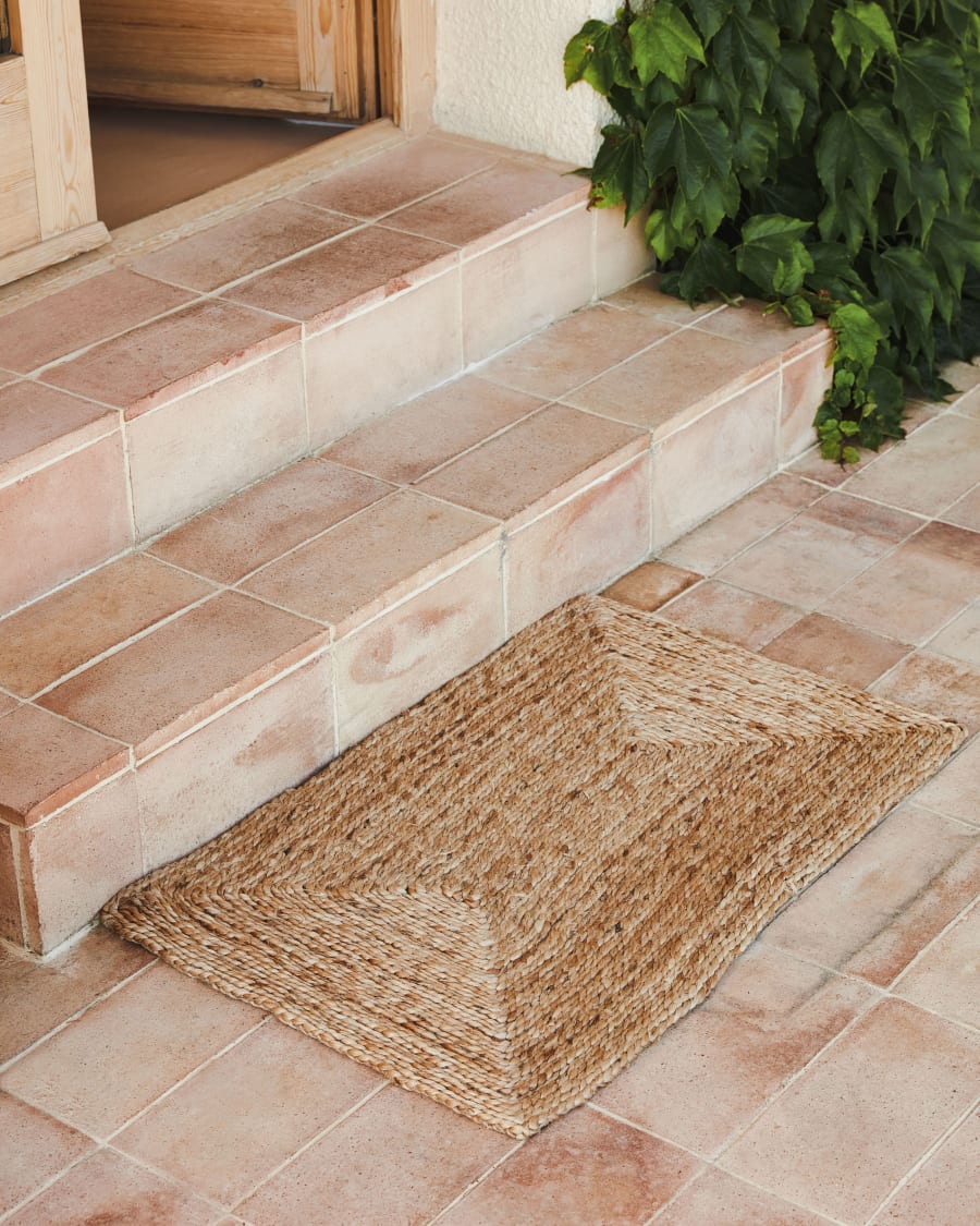 Doraldina rectangular rug made from 100% jute, 70 x 50 cm
