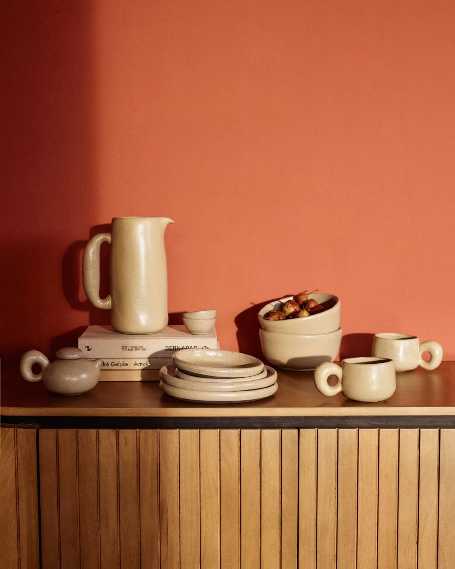 Tersilia jug in brown ceramic