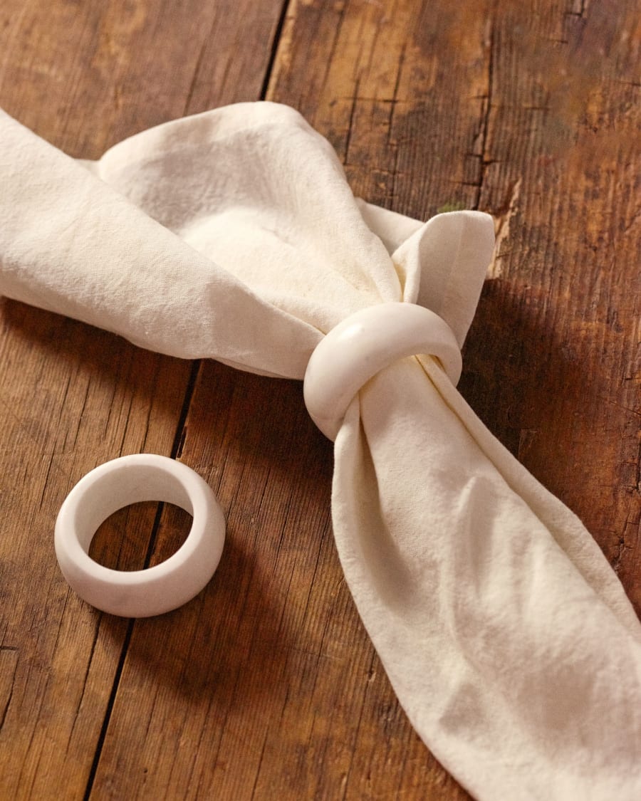 Cinderella set of 2 white marble serviette rings