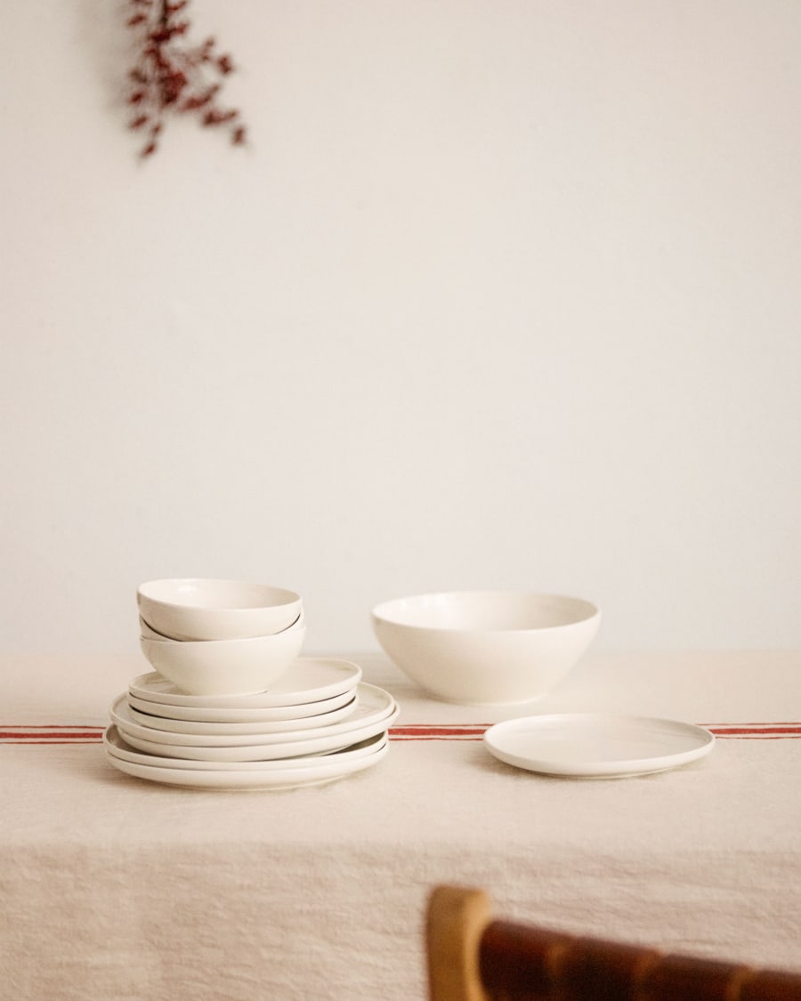 Pahi small round porcelain bowl in white