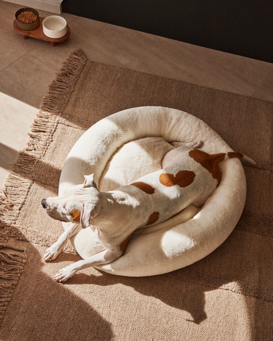 Woopy large round bed for pets with with white fur Ø 90 cm
