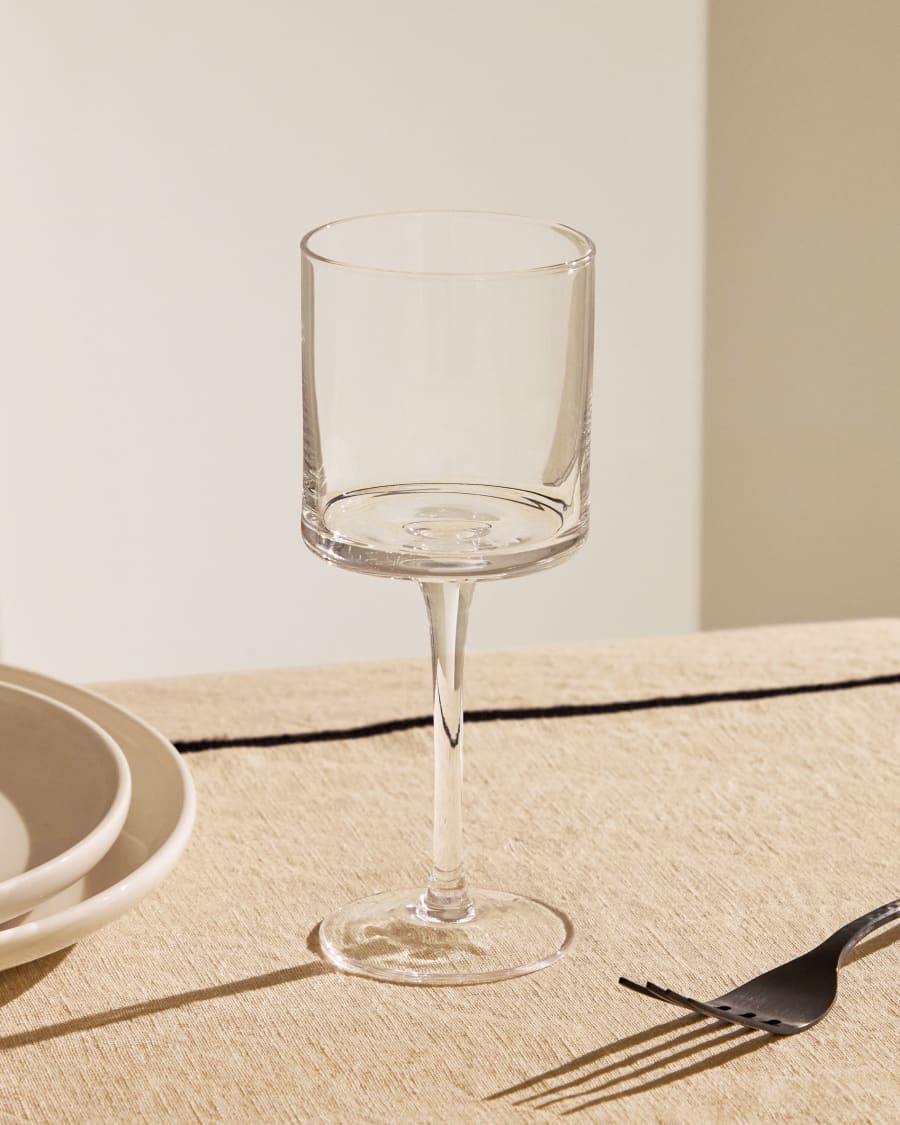 Yua wine glass made from transparent glass, 20 cl
