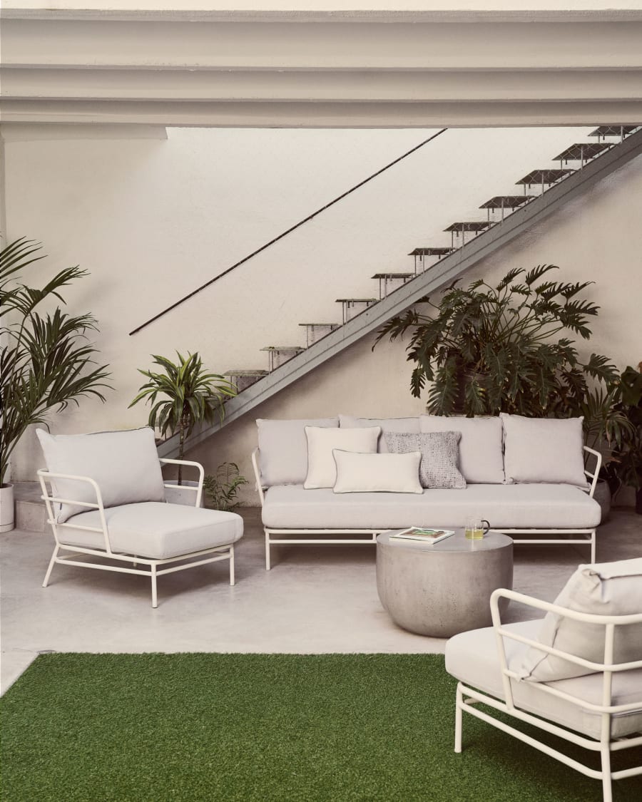 Mareluz armchair in white steel