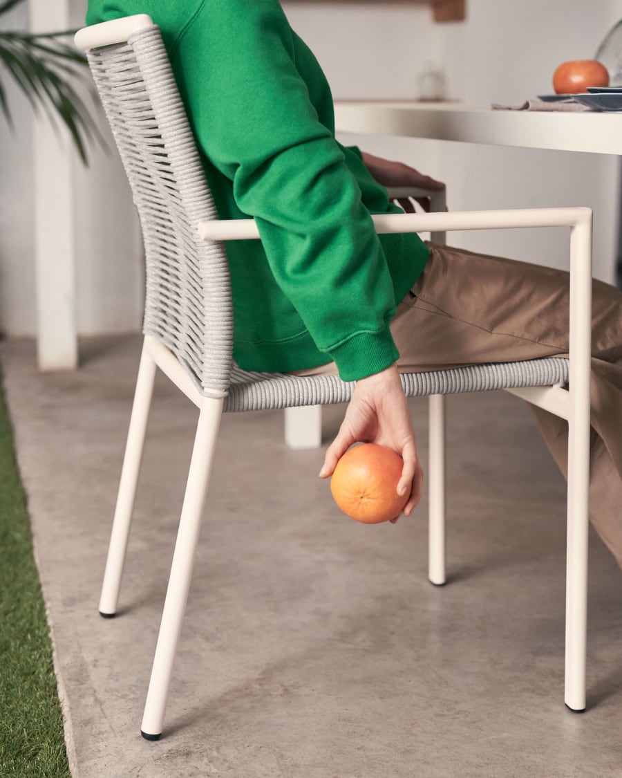 Culip aluminium and cord stackable outdoor chair in white