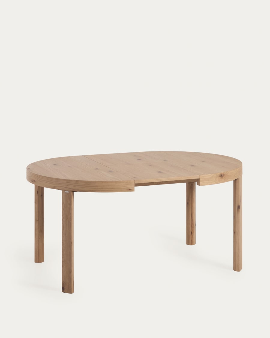 Extendable circular table Colleen with an oak veneer and solid wood legs Ø120(170)x120 cm
