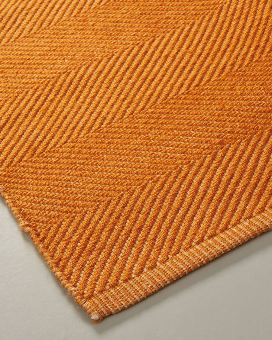 Atmosphere carpet orange