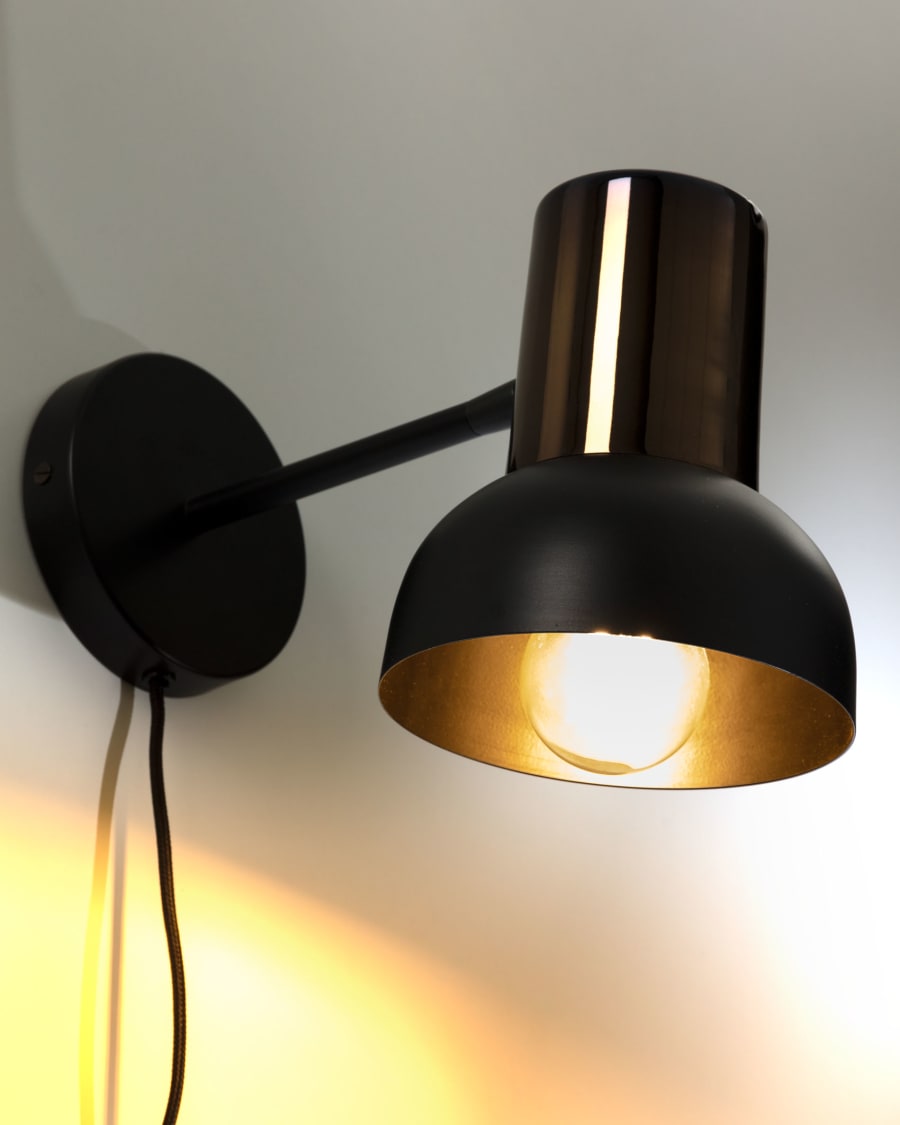 Amina wall light in metal with black and copper finish