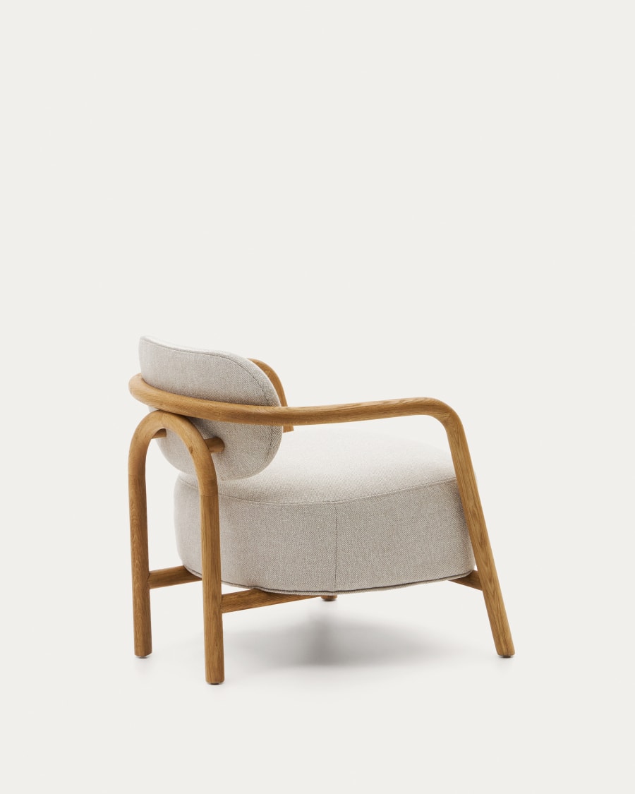 Melqui beige armchair in solid oak wood with a natural finish