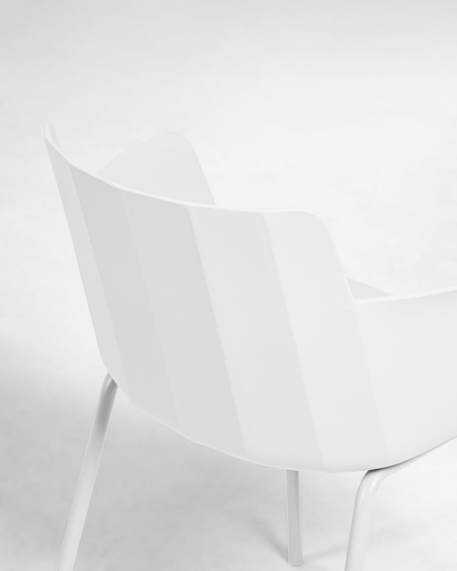 Outdoor Hannia white chair with armrests
