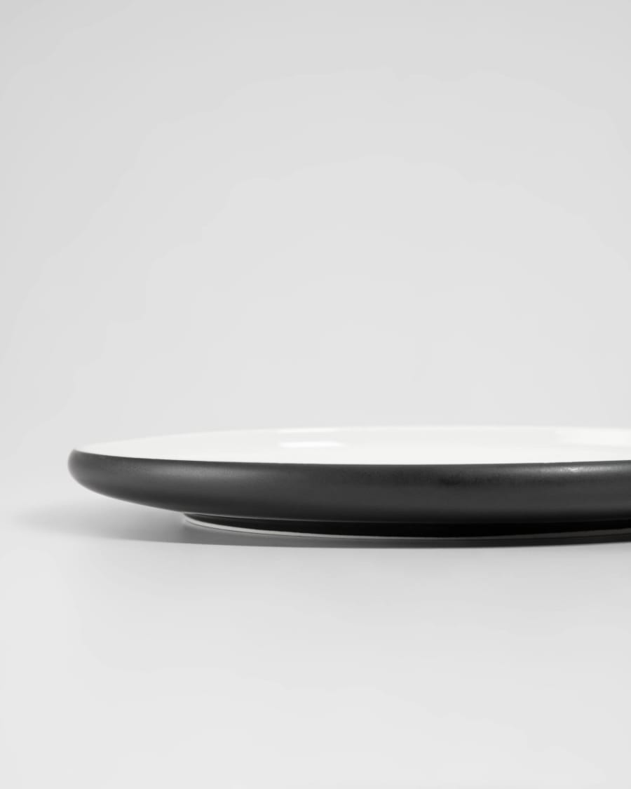 Sadashi flat porcelain plate in black and white