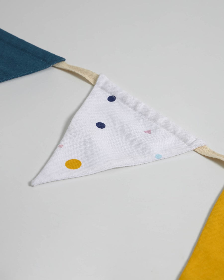 Zalia 100% organic cotton (GOTS) pink fabric pennant
