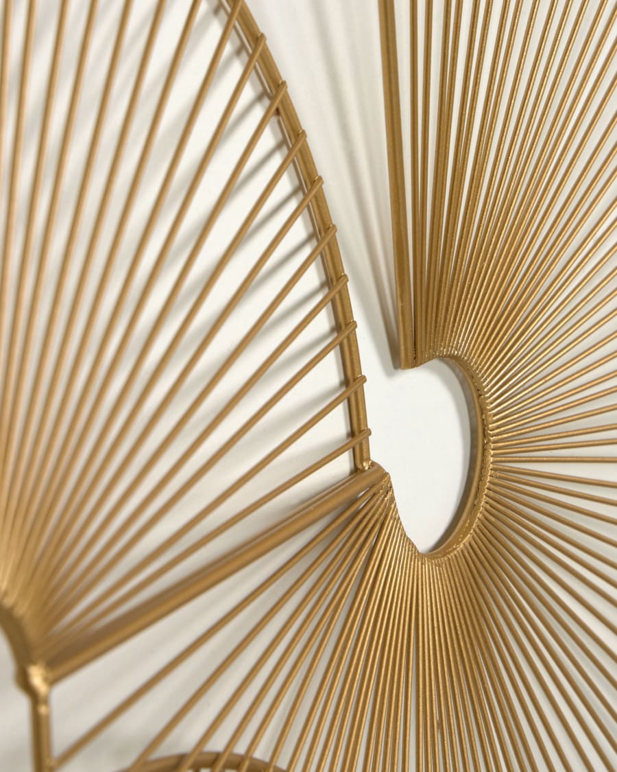 Venertia gold metal wall hanging 63,5 x 61 cm