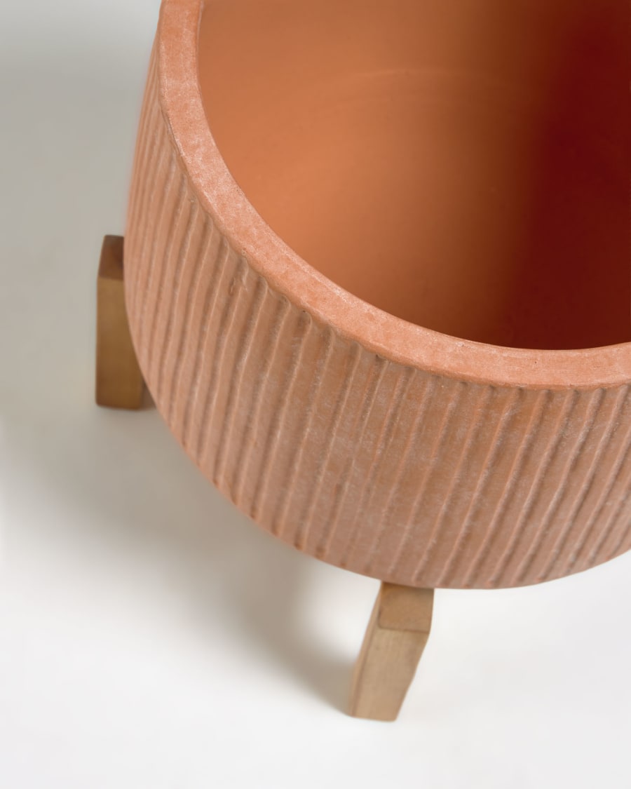 Denpasar terracotta and solid acacia wood plant pot, Ø 25 cm