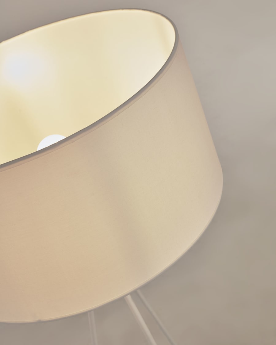 Ikia floor lamp in metal with white finish1