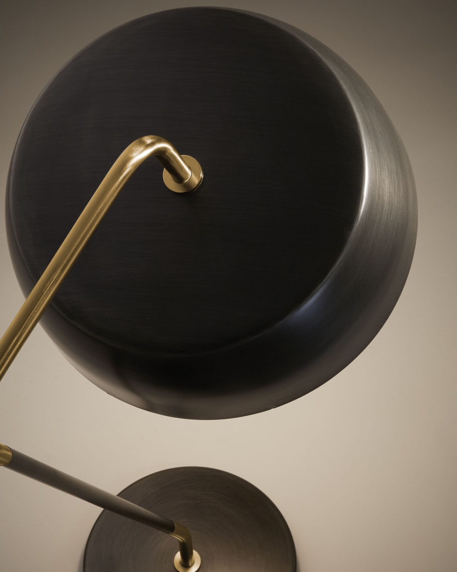 Galerie table lamp