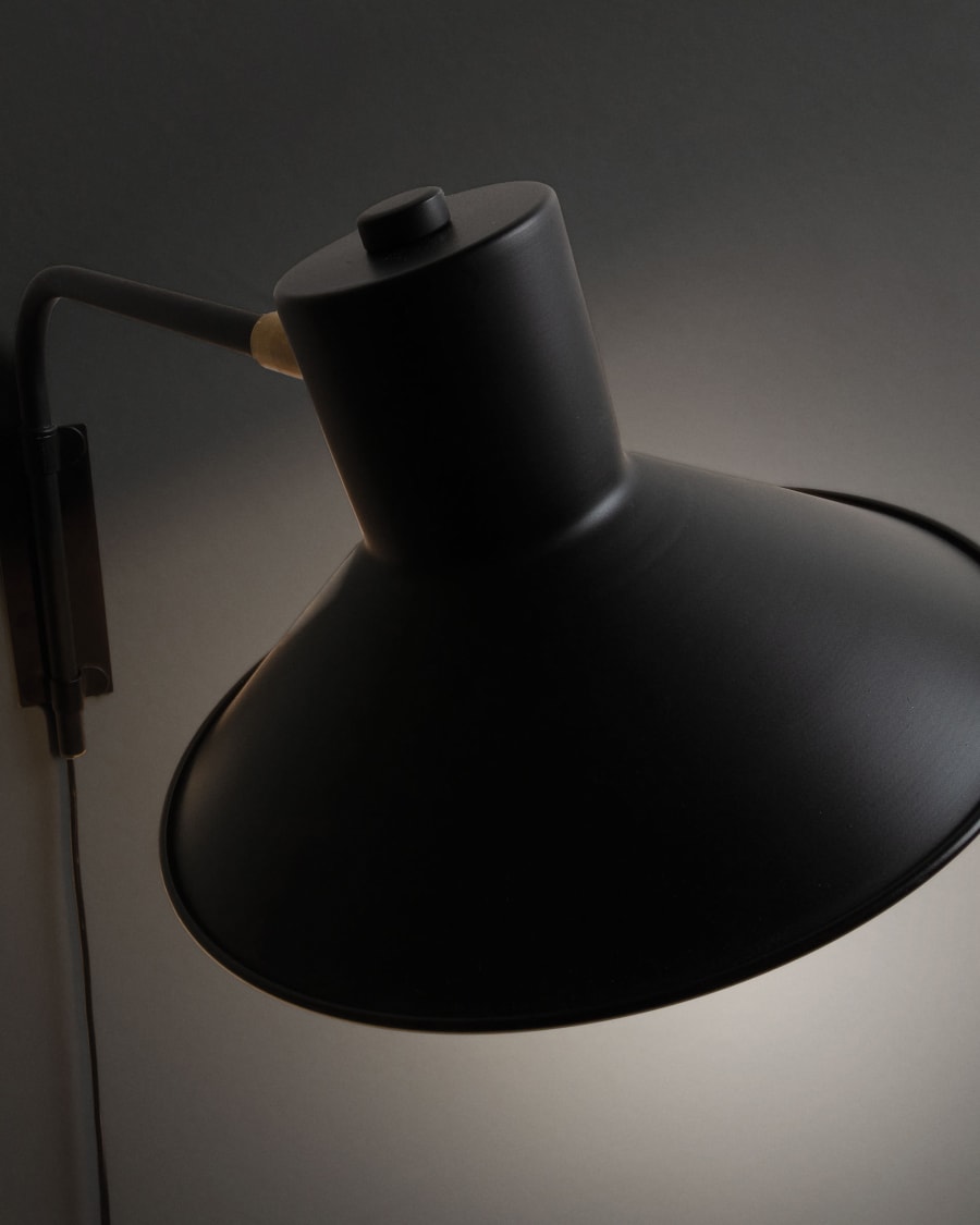 Small Aria wall light in steel with black finish