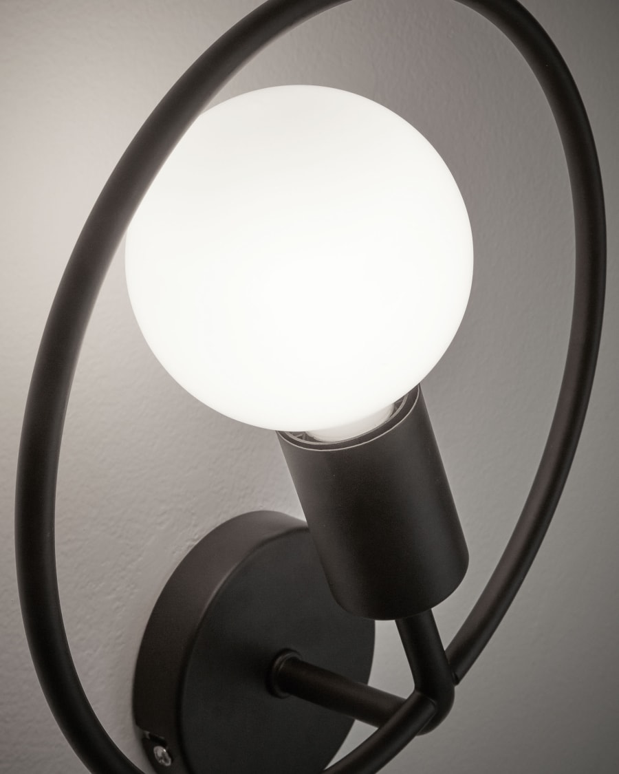 Rohme wall lamp in black