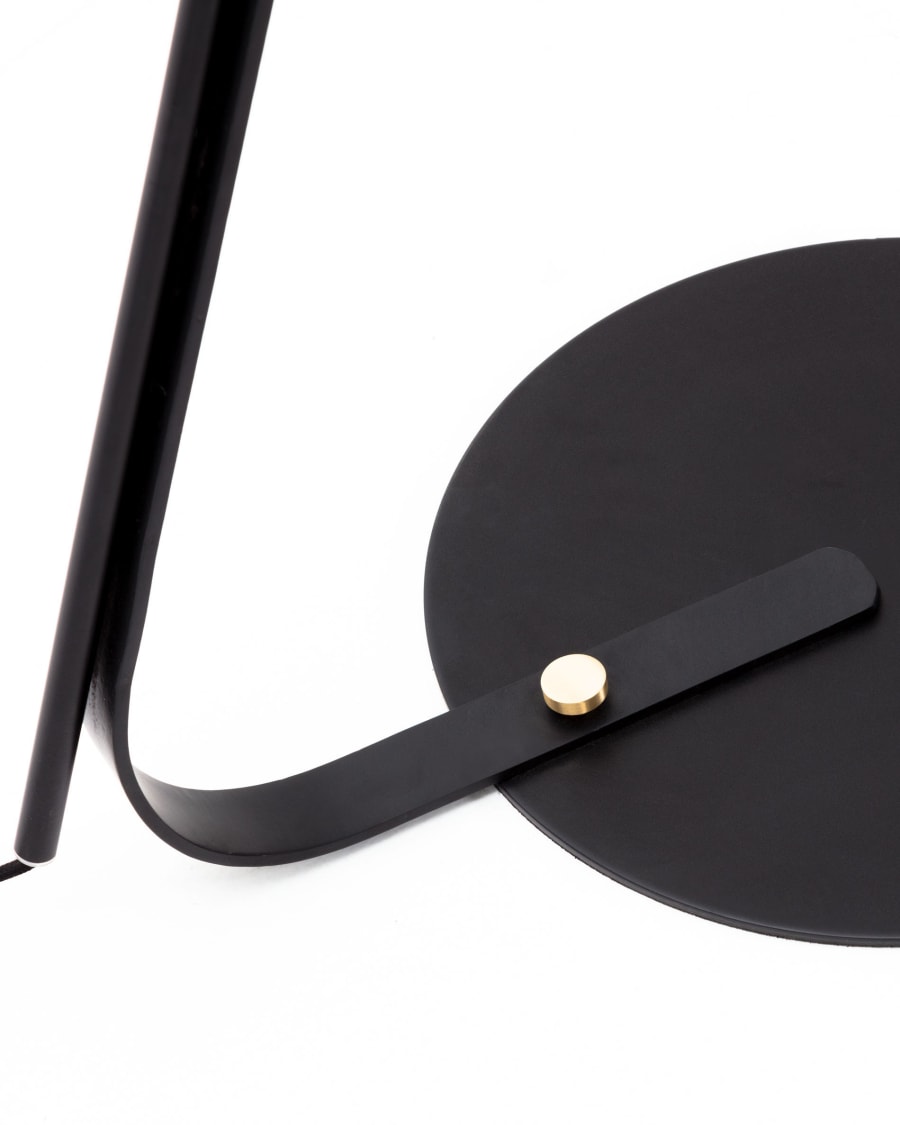 Anina metal floor lamp.