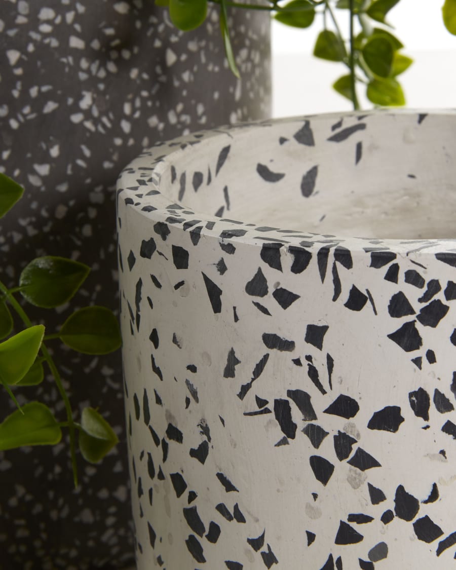 Set of two round Bransc pots Ø 20 cm / Ø 15 cm