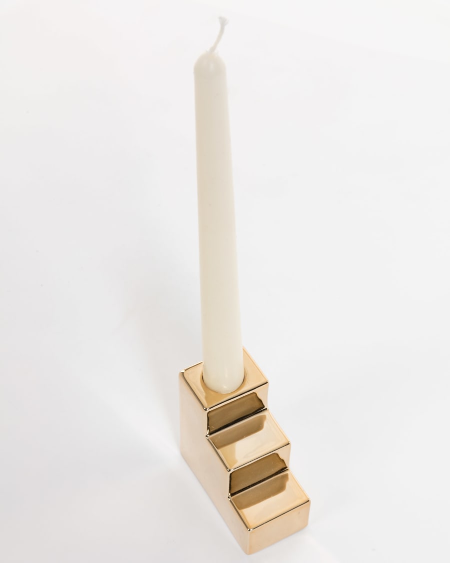 Anteia candle holder in gold