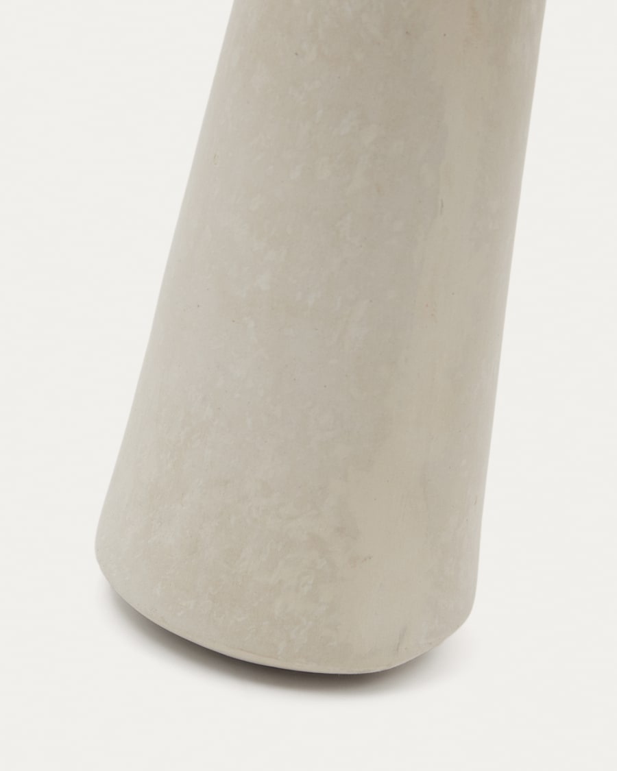 Silvara papier mâché vase in white 10 cm